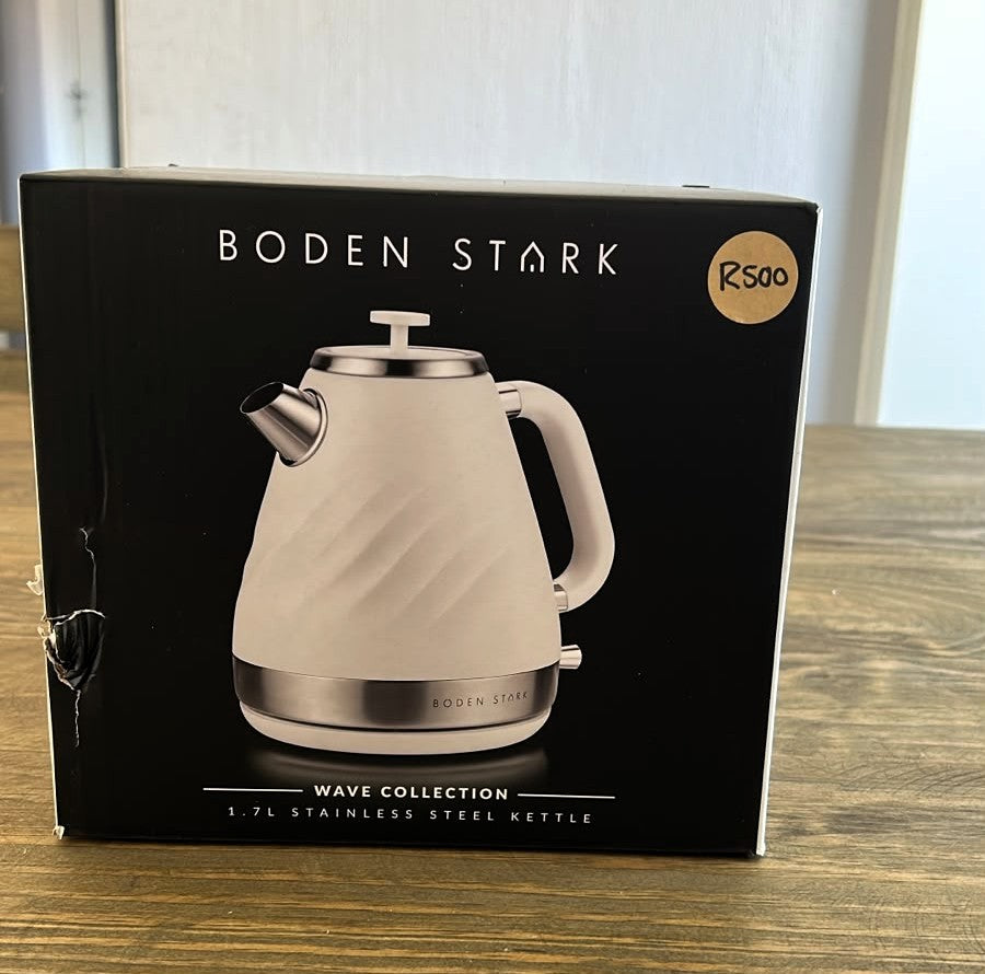 Boden Stark 1.7L Stainless Steel Kettle White